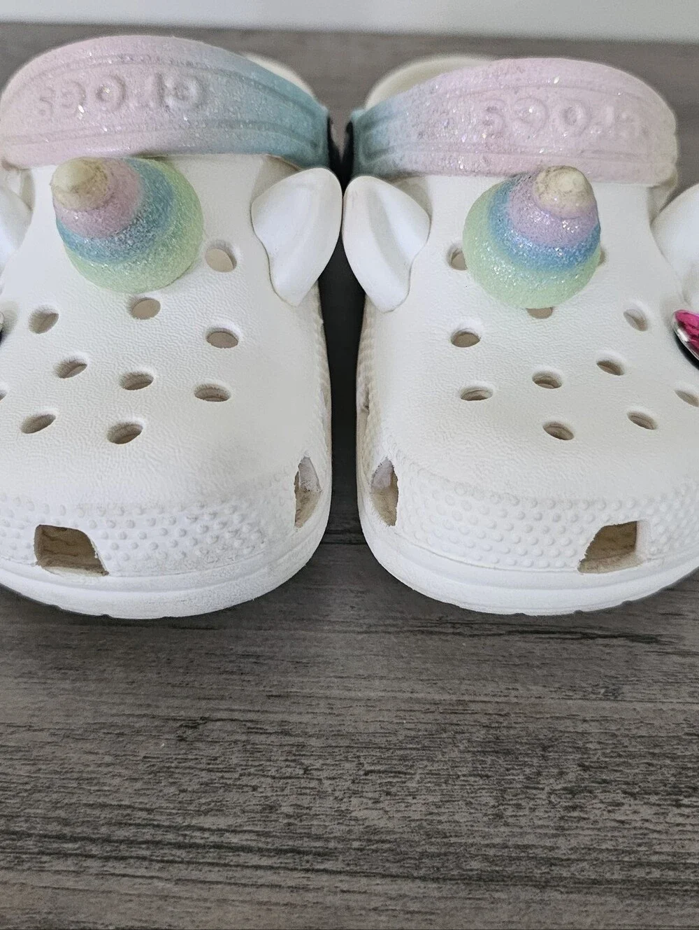 CROCS Kids White Unicorn Clogs Pastel Rainbow Horn Pink Heart Gems C 9 Toddler
